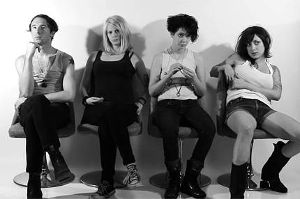 "Screws Get Loose" with Those Darlins